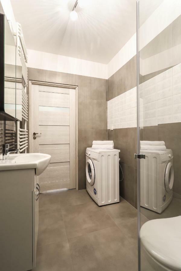 Darna Apartamenty Avena 4 Poznan Ngoại thất bức ảnh